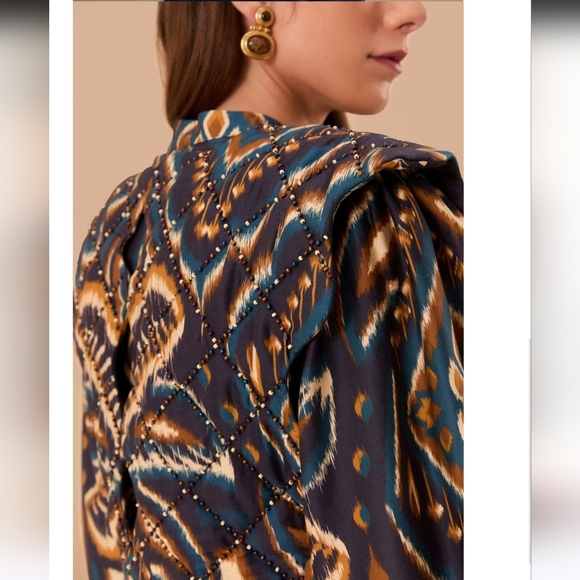 FARM Rio Pineapple Ikat Beaded Matelasse Button Front Euro Boho Top Blue NWT - Picture 4 of 16